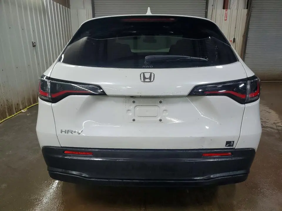 2023 HONDA HR-V LX  