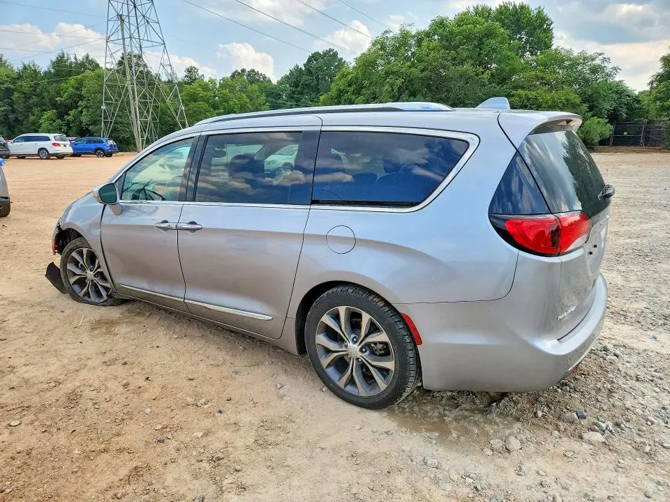 2018 CHRYSLER PACIFICA LIMITED  