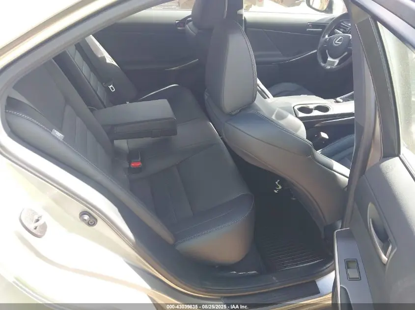 2019 LEXUS IS 300  