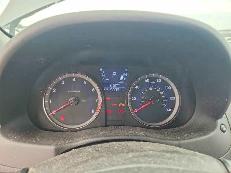 2012 HYUNDAI ACCENT GS  