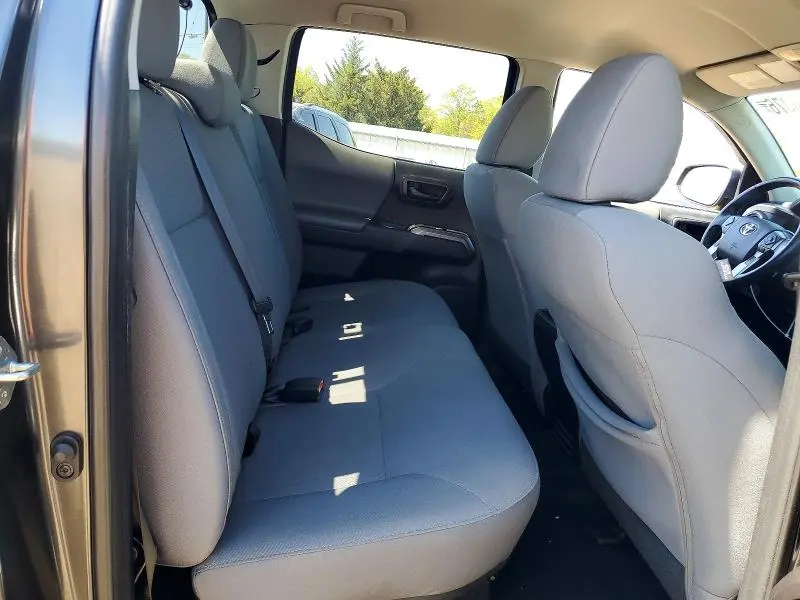 2018 TOYOTA TACOMA SR5 V6  