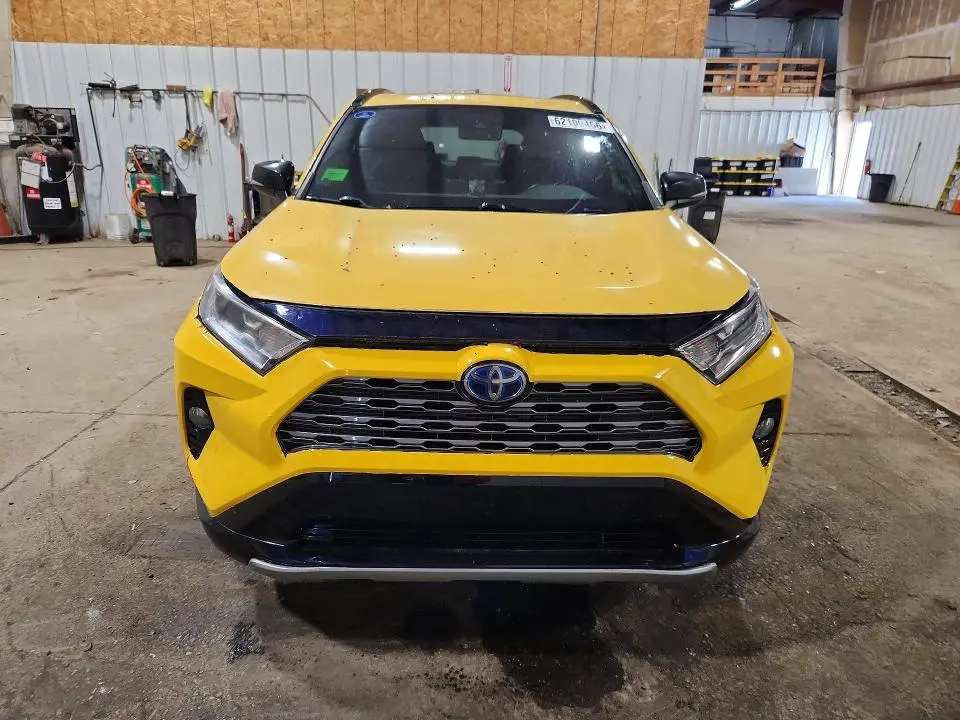 2019 TOYOTA RAV4 XSE  