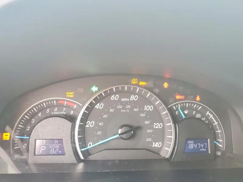 2014 TOYOTA CAMRY LE  