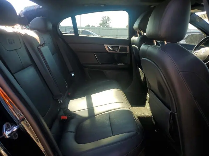 2013 JAGUAR XF R  