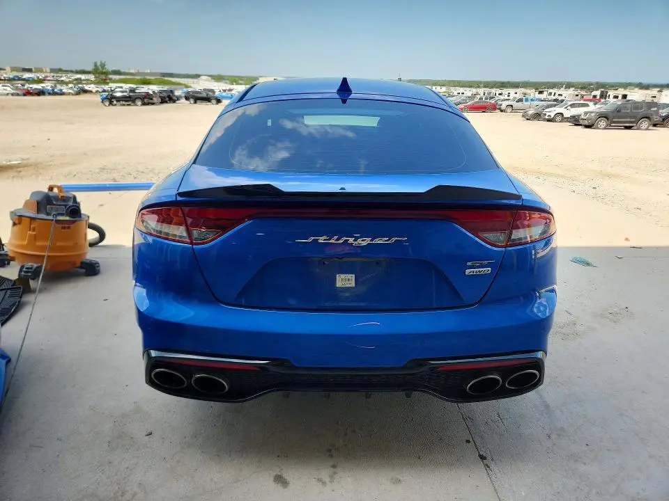 2022 KIA STINGER GT2  