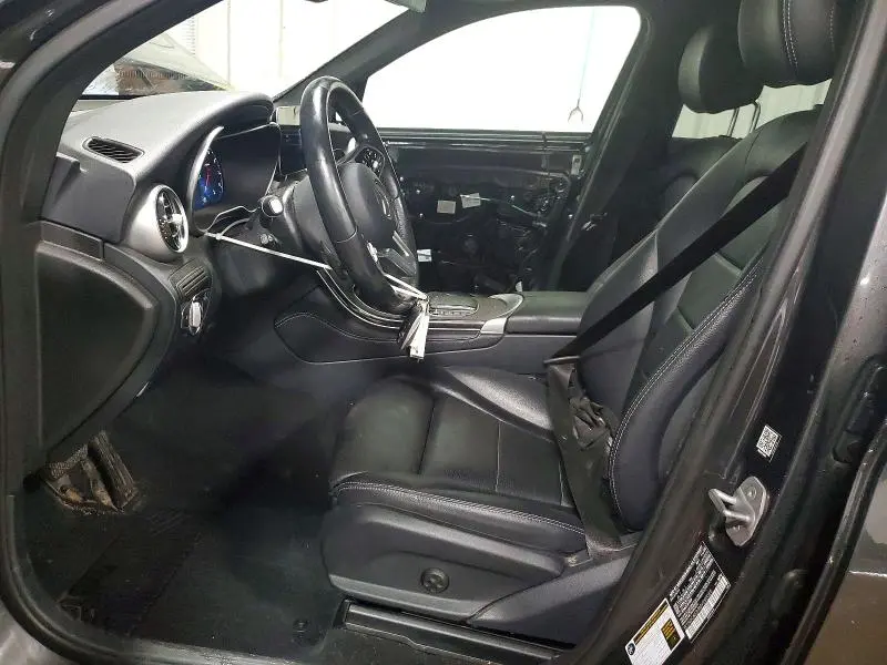 2021 MERCEDES-BENZ GLC 300 4MATIC  