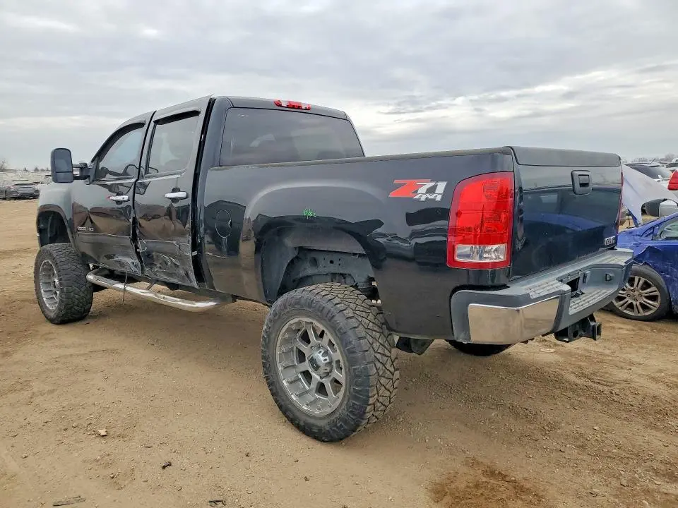 2011 GMC SIERRA K2500 SLE  