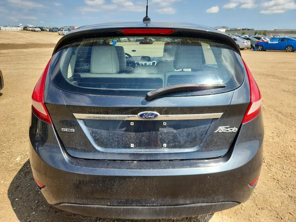 2011 FORD FIESTA SES  