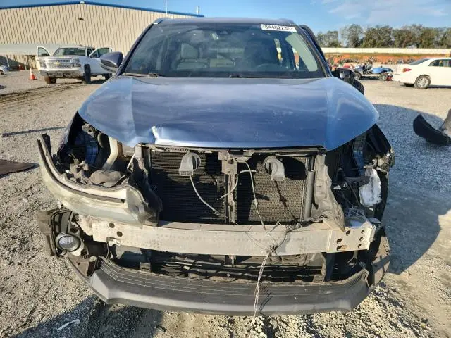 2017 TOYOTA HIGHLANDER SE  