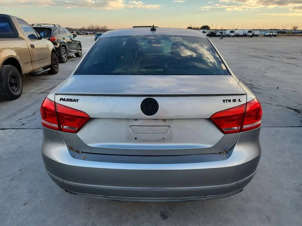 2014 VOLKSWAGEN PASSAT SEL  