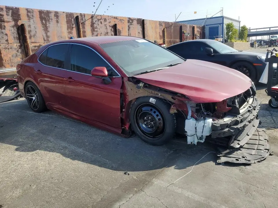 2018 TOYOTA CAMRY LE  