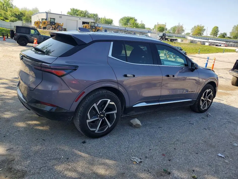 2025 CHEVROLET EQUINOX LT  