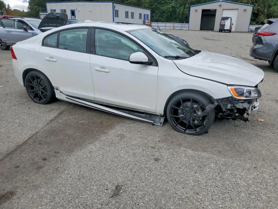 2017 VOLVO S60 DYNAMIC  