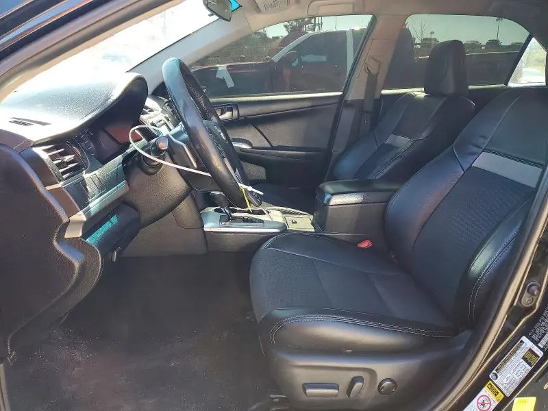 2014 TOYOTA CAMRY SE  