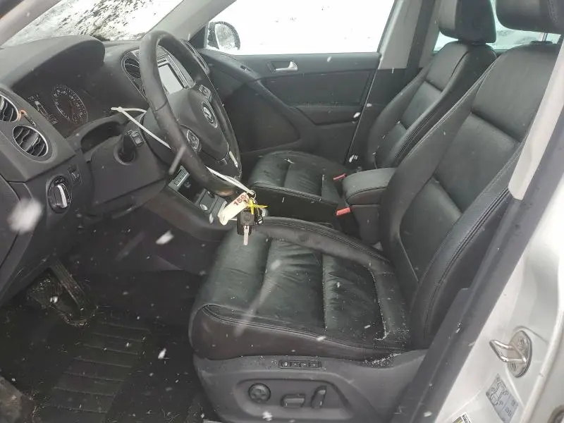 2017 VOLKSWAGEN TIGUAN SPORT  