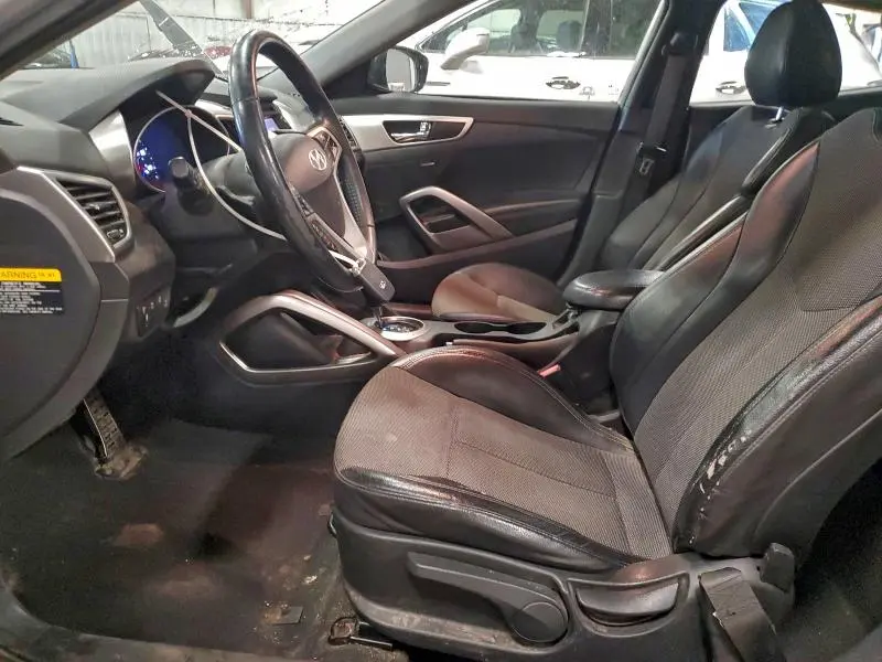 2013 HYUNDAI VELOSTER BASE  