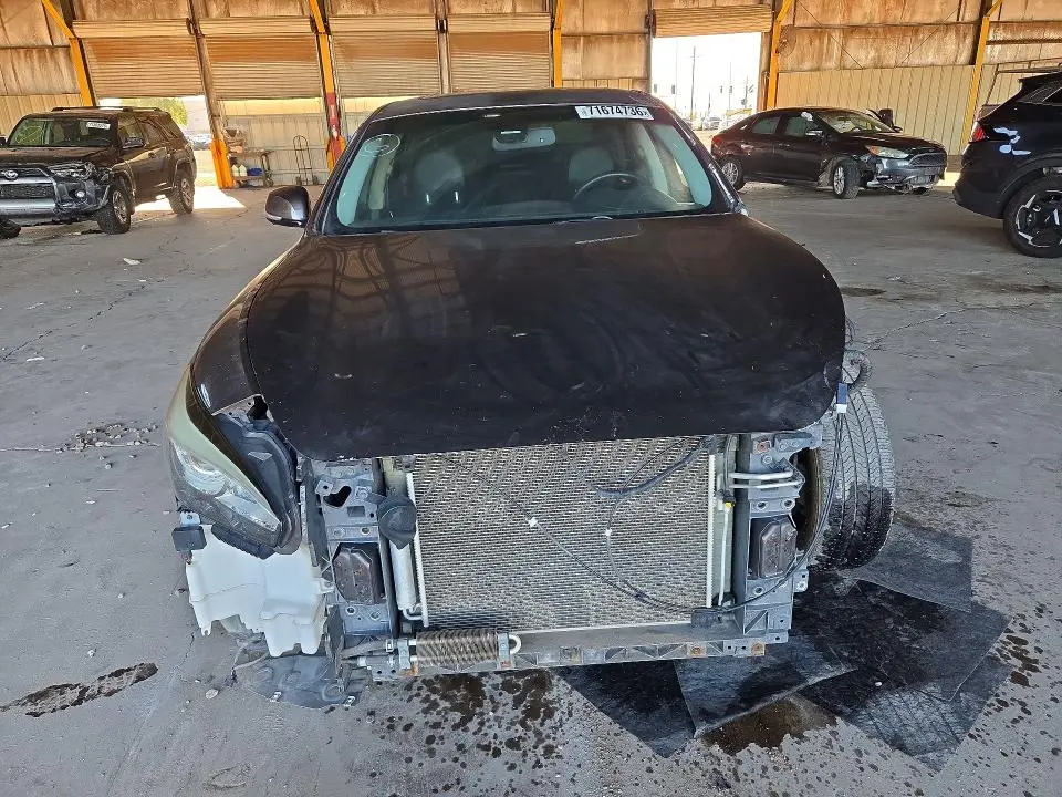 2017 INFINITI Q70 3.7  