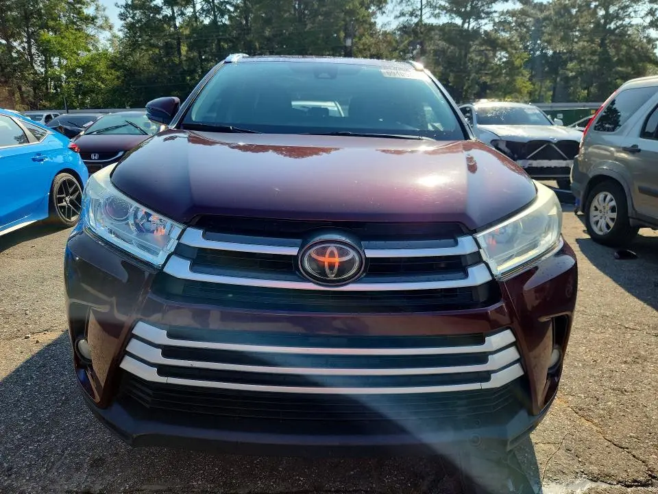 2018 TOYOTA HIGHLANDER XLE  