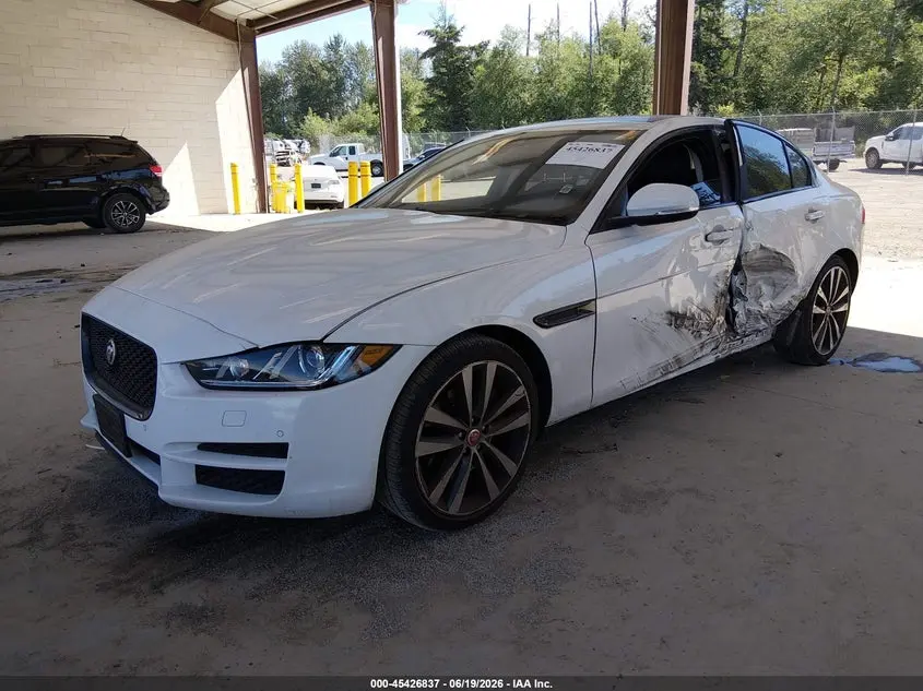 2017 JAGUAR XE 25T PRESTIGE