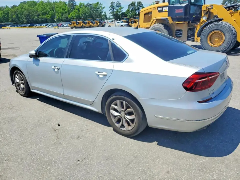 2017 VOLKSWAGEN PASSAT S  