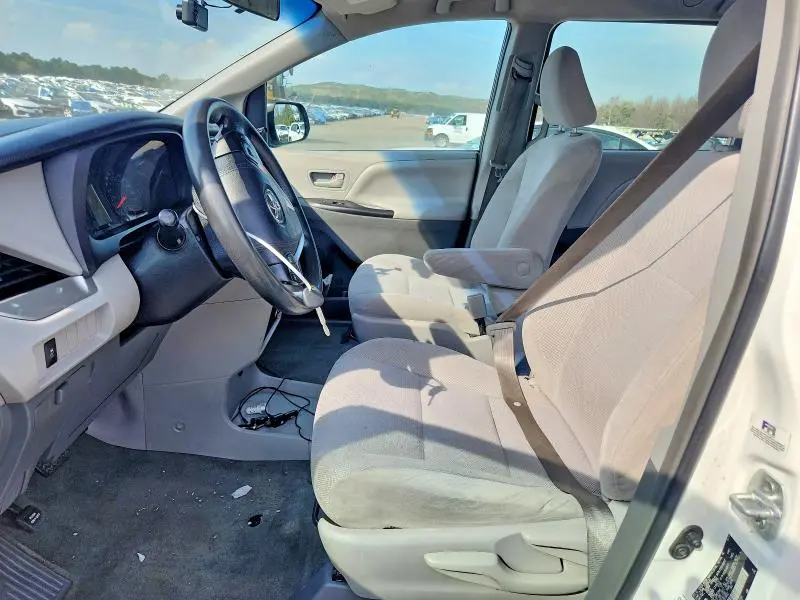 2017 TOYOTA SIENNA L 7-PASSENGER  