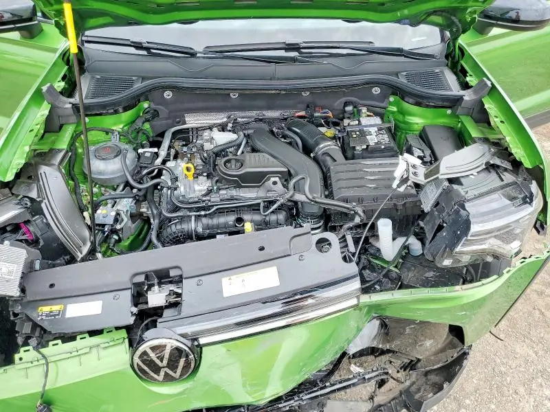 2025 VOLKSWAGEN TAOS SE BLACK  