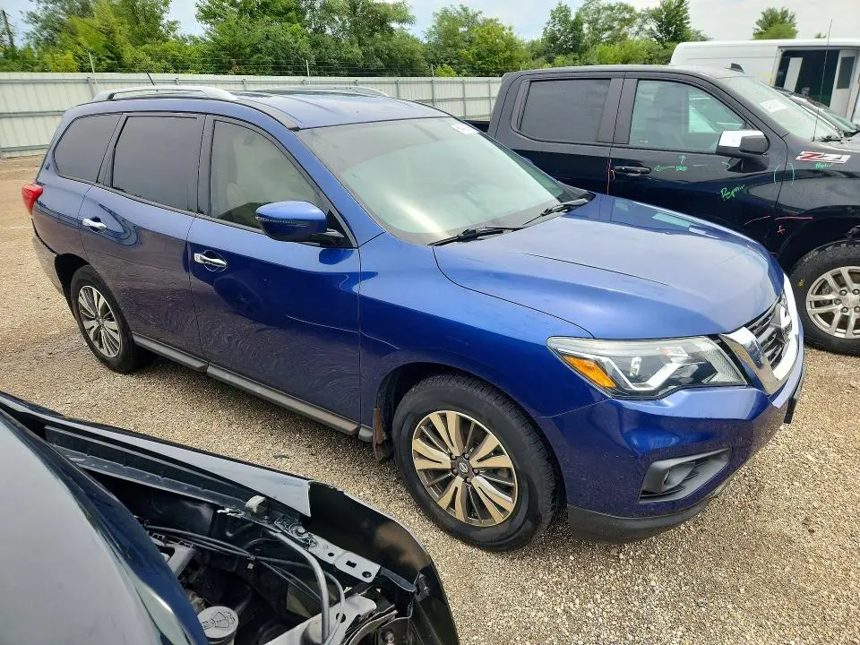 2018 NISSAN PATHFINDER SV  
