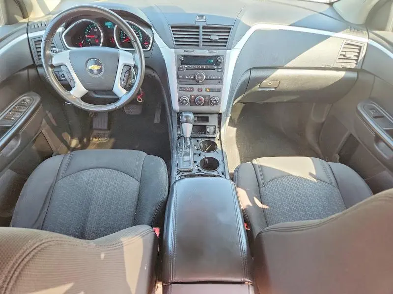 2011 CHEVROLET TRAVERSE LT  