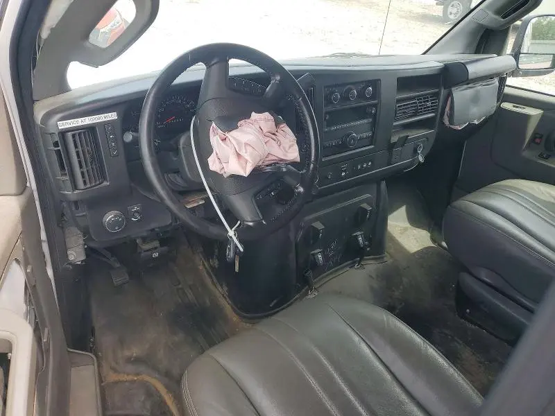 2023 GMC SAVANA G2500  