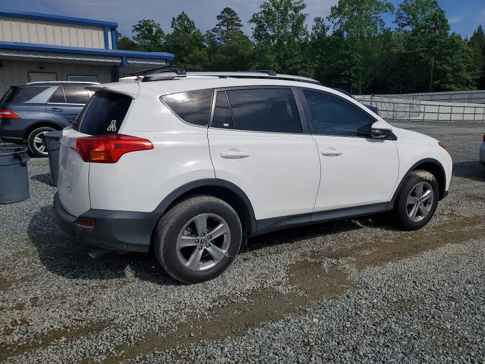 2015 TOYOTA RAV4 XLE  