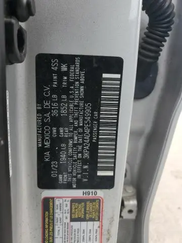 2023 KIA RIO LX  