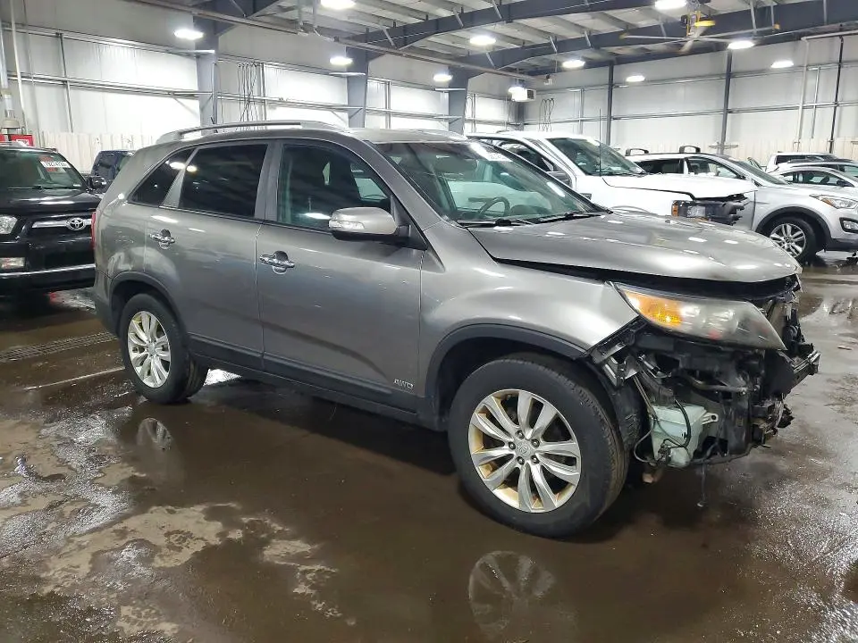 2011 KIA SORENTO LX  