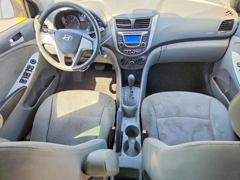 2013 HYUNDAI ACCENT GLS  