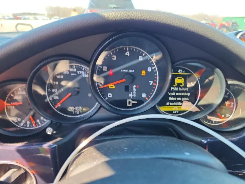 2016 PORSCHE PANAMERA 2  