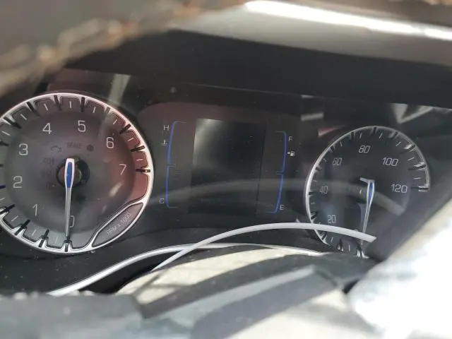 2024 CHRYSLER VOYAGER LX  