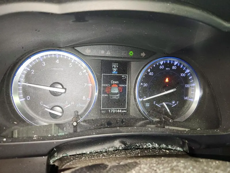 2014 TOYOTA HIGHLANDER XLE  