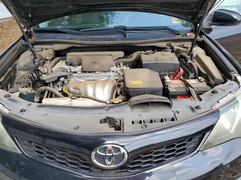 2013 TOYOTA CAMRY SE  