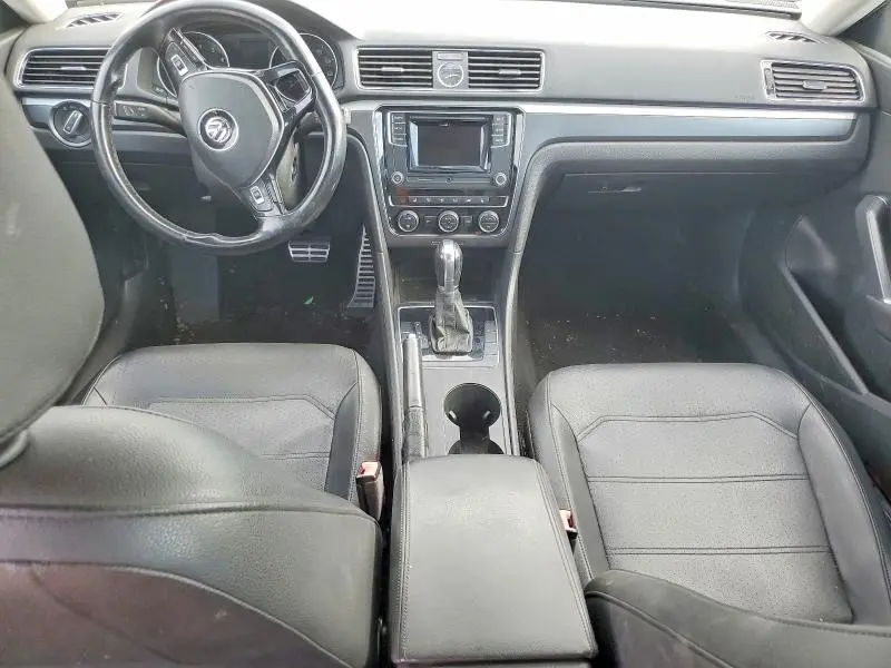 2016 VOLKSWAGEN PASSAT S  
