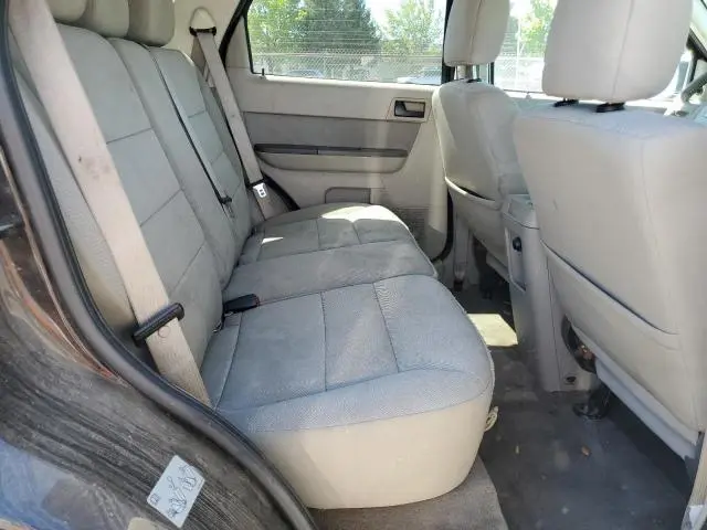2010 FORD ESCAPE XLT  