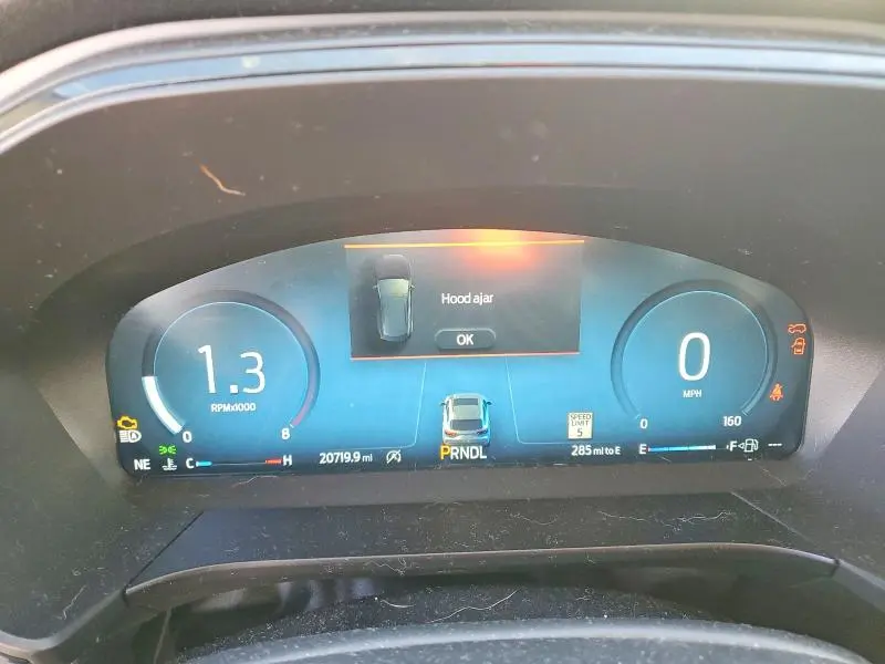 2023 FORD ESCAPE ST LINE SELECT  