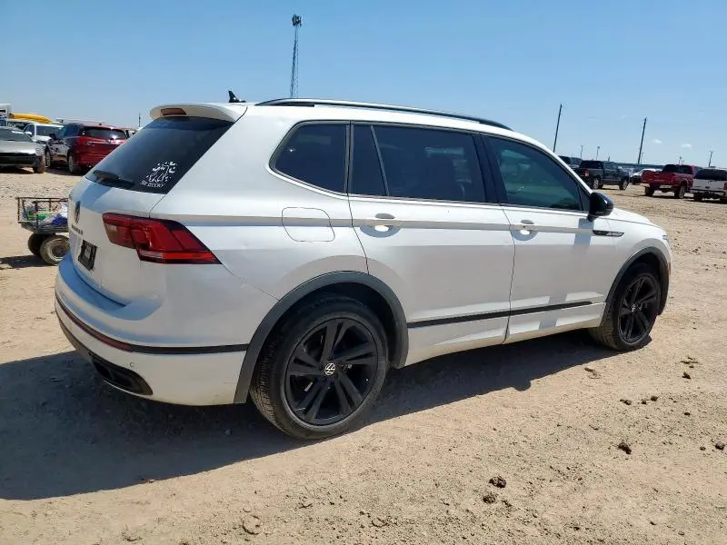 2024 VOLKSWAGEN TIGUAN SE R-LINE BLACK  