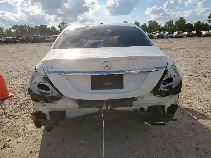 2016 MERCEDES-BENZ C 300  