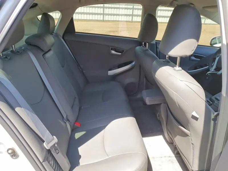2010 TOYOTA PRIUS II  