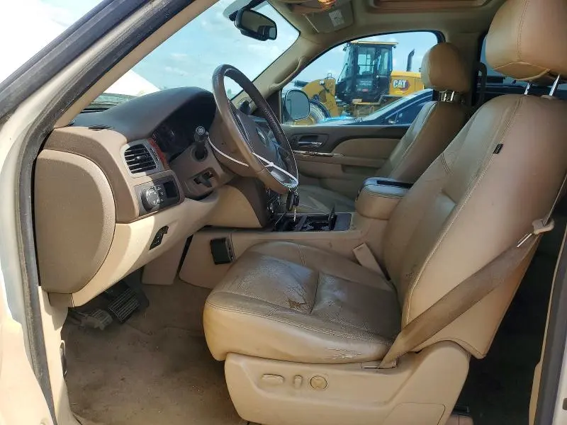 2011 CHEVROLET SUBURBAN C1500 LTZ  
