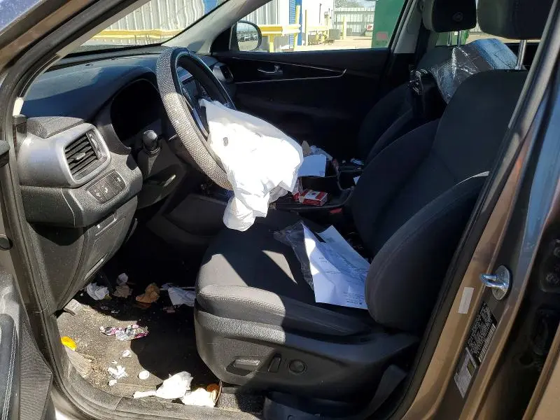 2019 KIA SORENTO LX V6  
