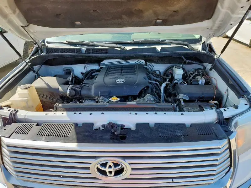 2015 TOYOTA TUNDRA CREWMAX LIMITED  