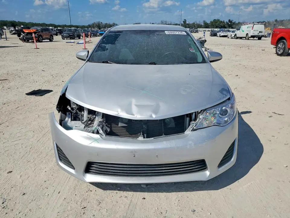 2014 TOYOTA CAMRY LE  