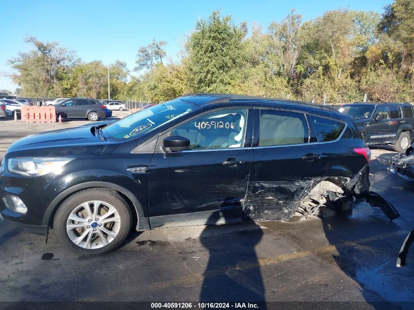 2017 FORD ESCAPE SE