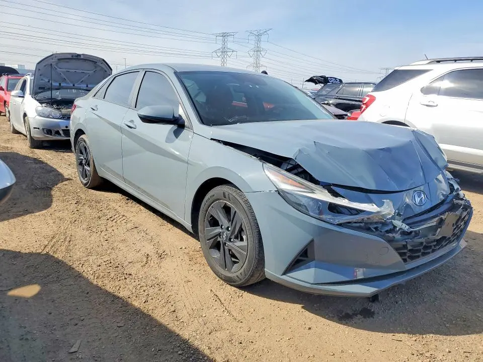 2021 HYUNDAI ELANTRA SEL  