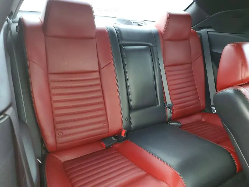 2013 DODGE CHALLENGER SXT  